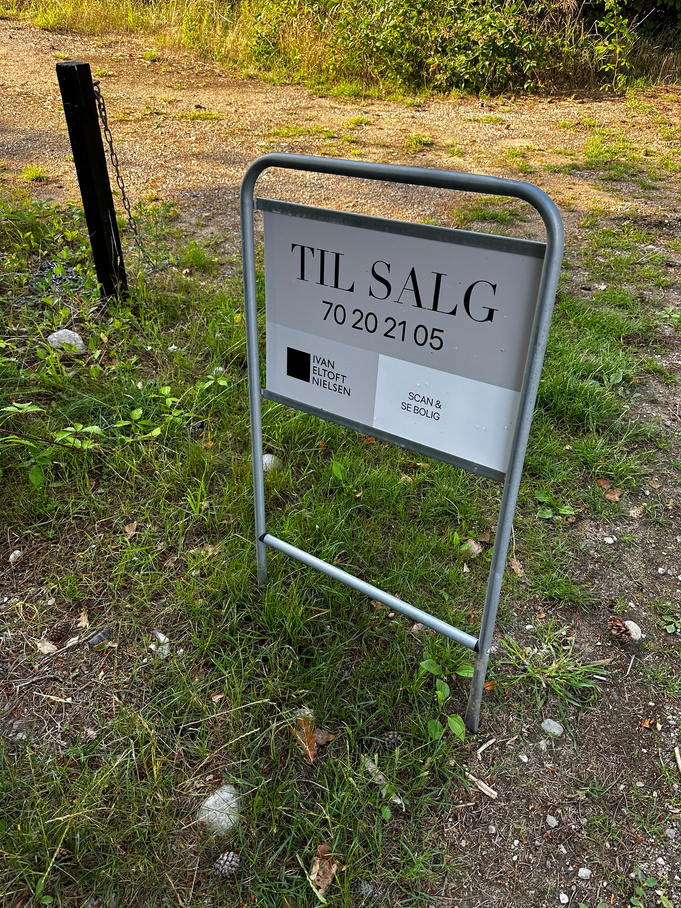Til salg skilt